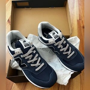 Men’s New Balance 574 size 10.5